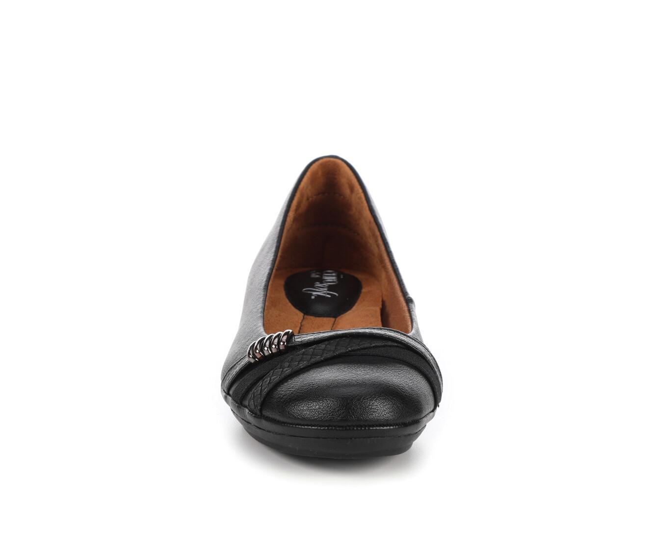 Women's EuroSoft Shainna Flats Product Image