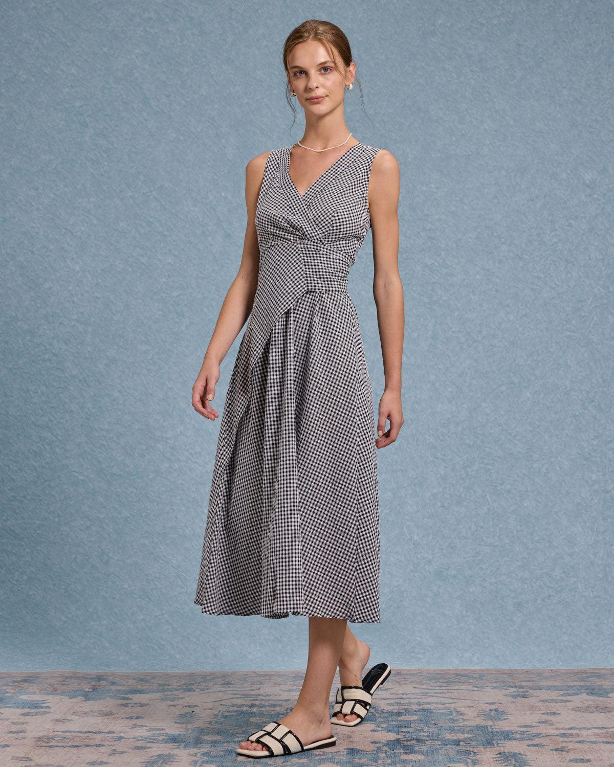 Black Plaid V Neck Sleeveless Maxi Dress Product Image