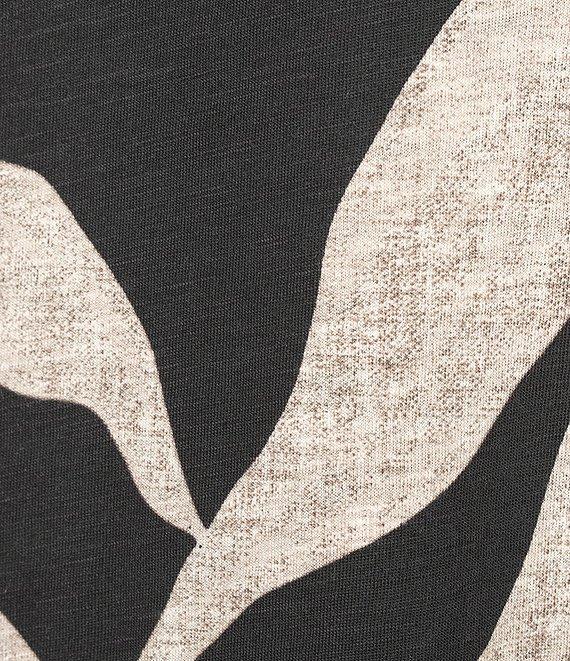 Westbound Dancing Leaves Floral 3/4 Sleeve Knit Crew Neck Top Product Image