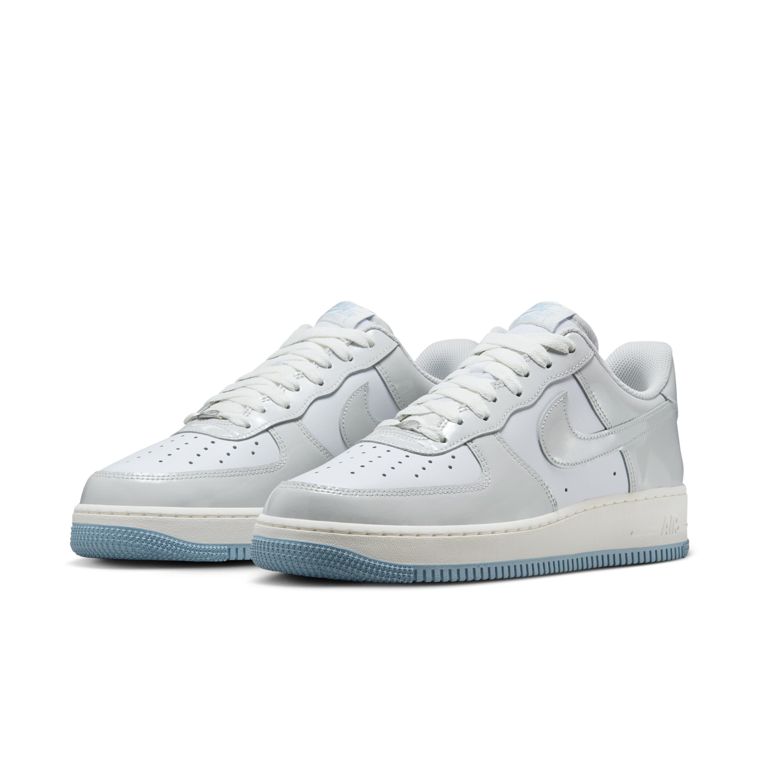 Nike Mens Air Force 1 07 Shoes | IH4461-100 Product Image