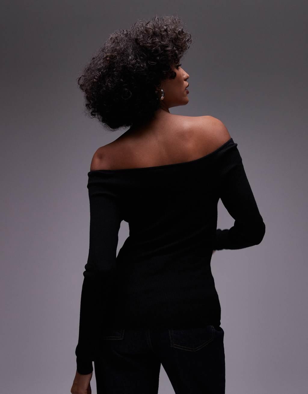 ARKET merino wool blend fine knitted rib off shoulder top in black Product Image