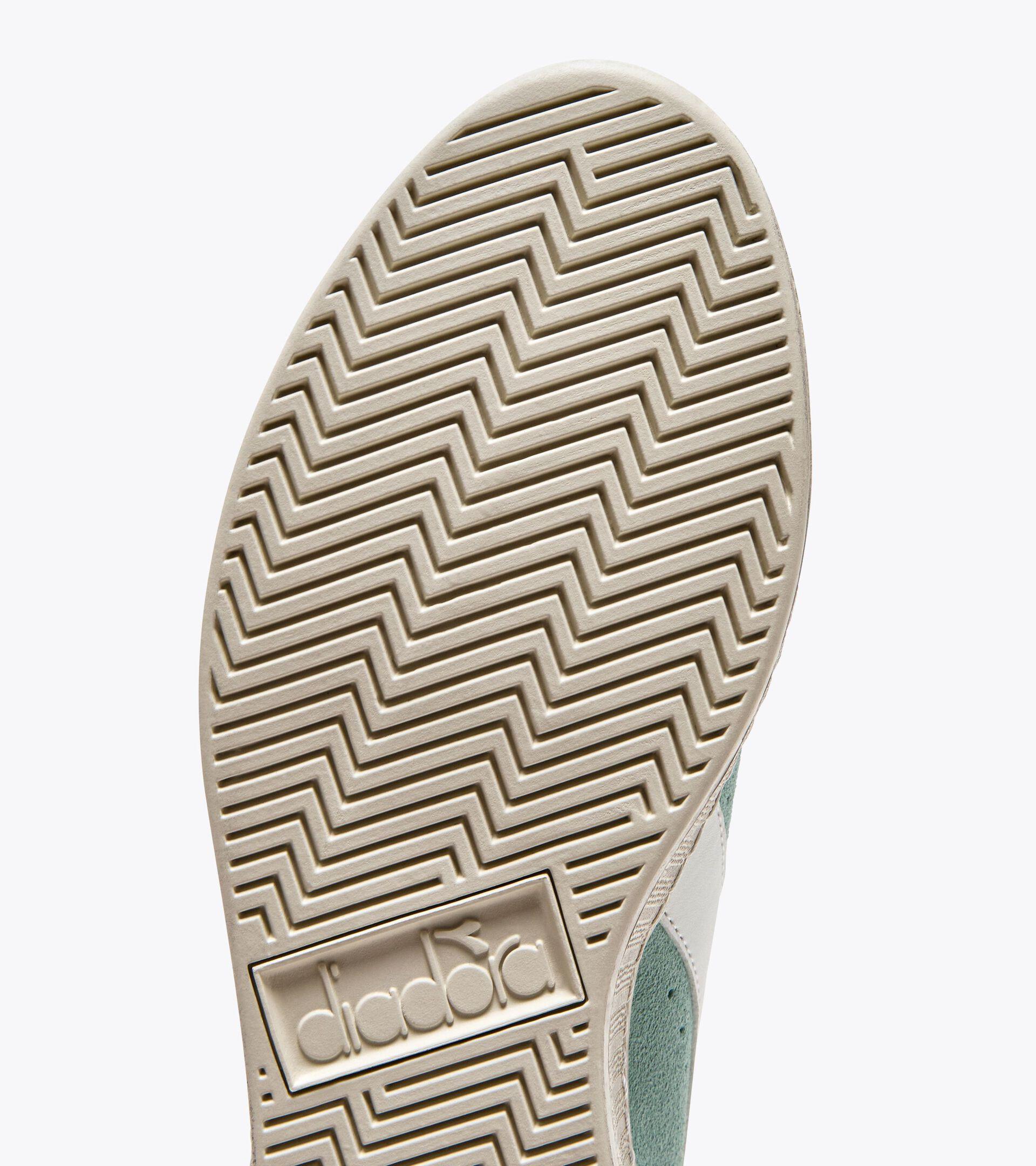 GAME L HIGH SUEDE WAXED Product Image