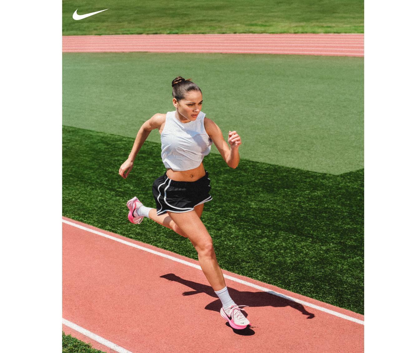 Women's Nike Revolution 8 Running Shoes Product Image