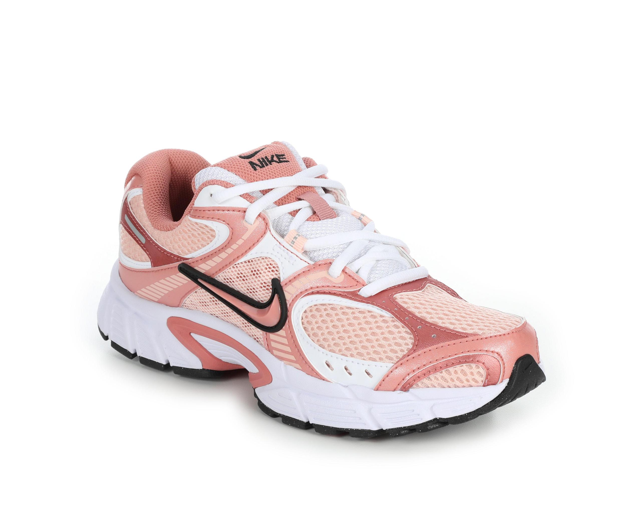 Women's Nike V5 RNR Sneakers Product Image