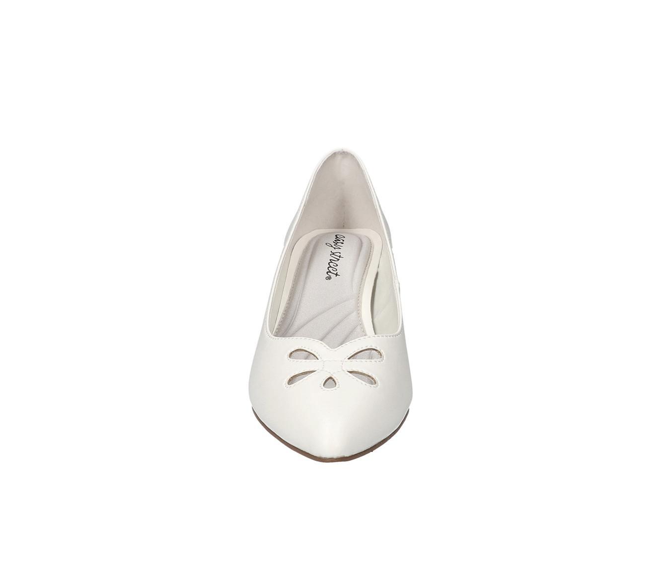 Women's Easy Street Pat Pumps Product Image