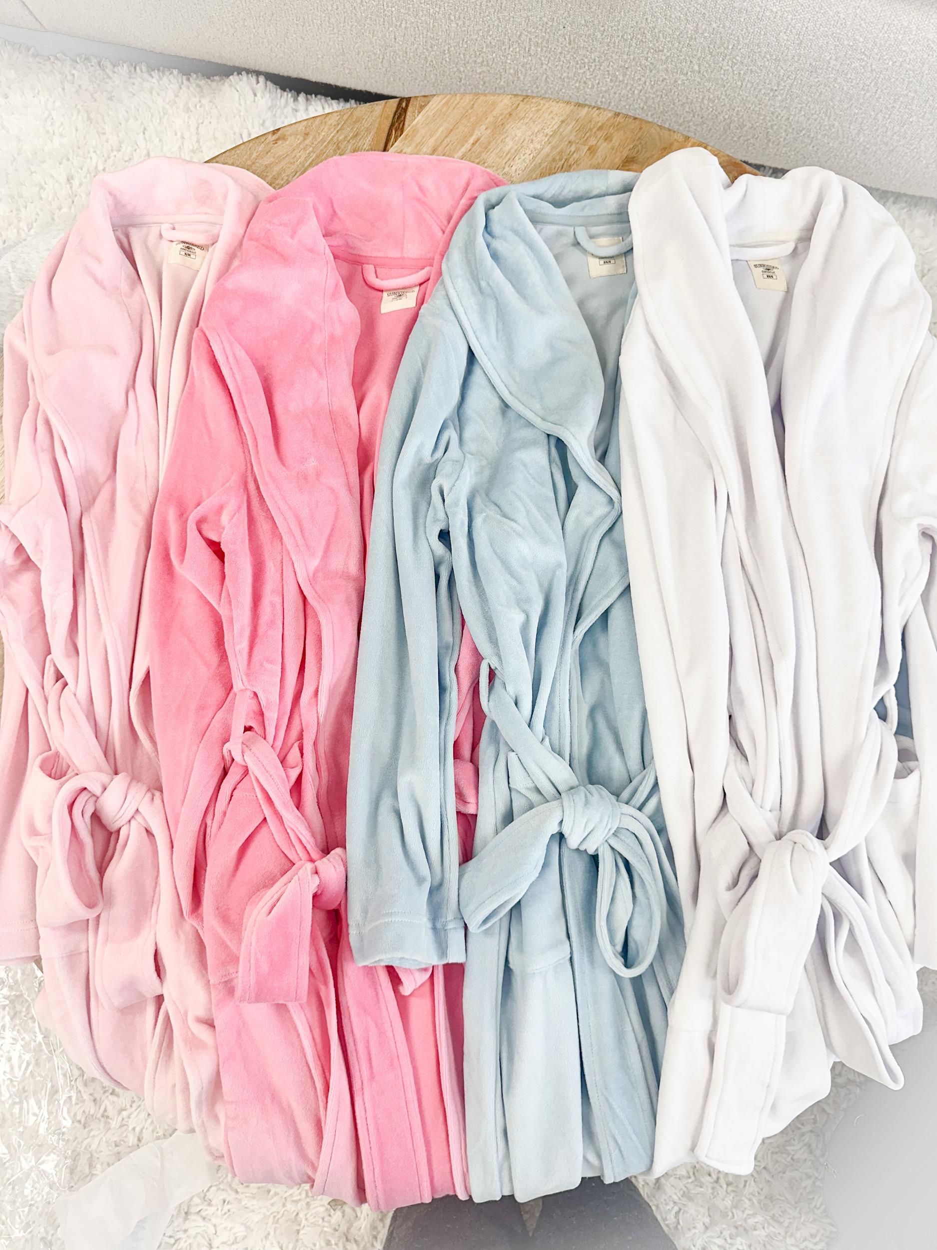 White Dream Hotel Robe Product Image