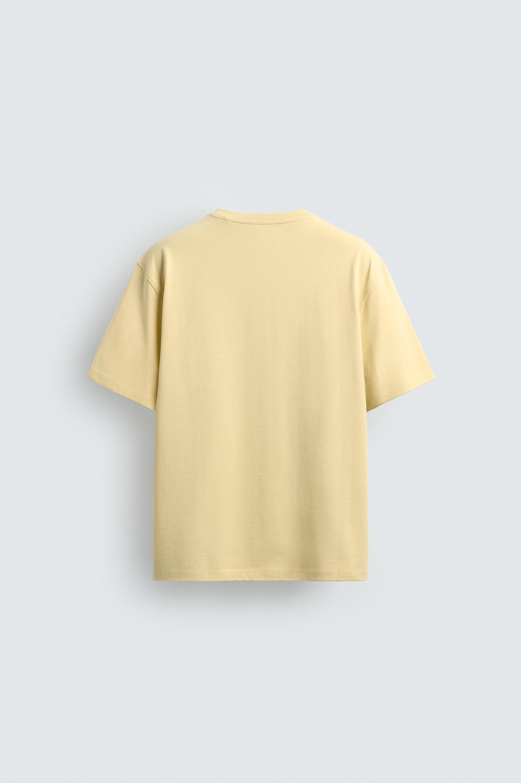MEDIUM WEIGHT SHORT SLEEVE T-SHIRT Product Image
