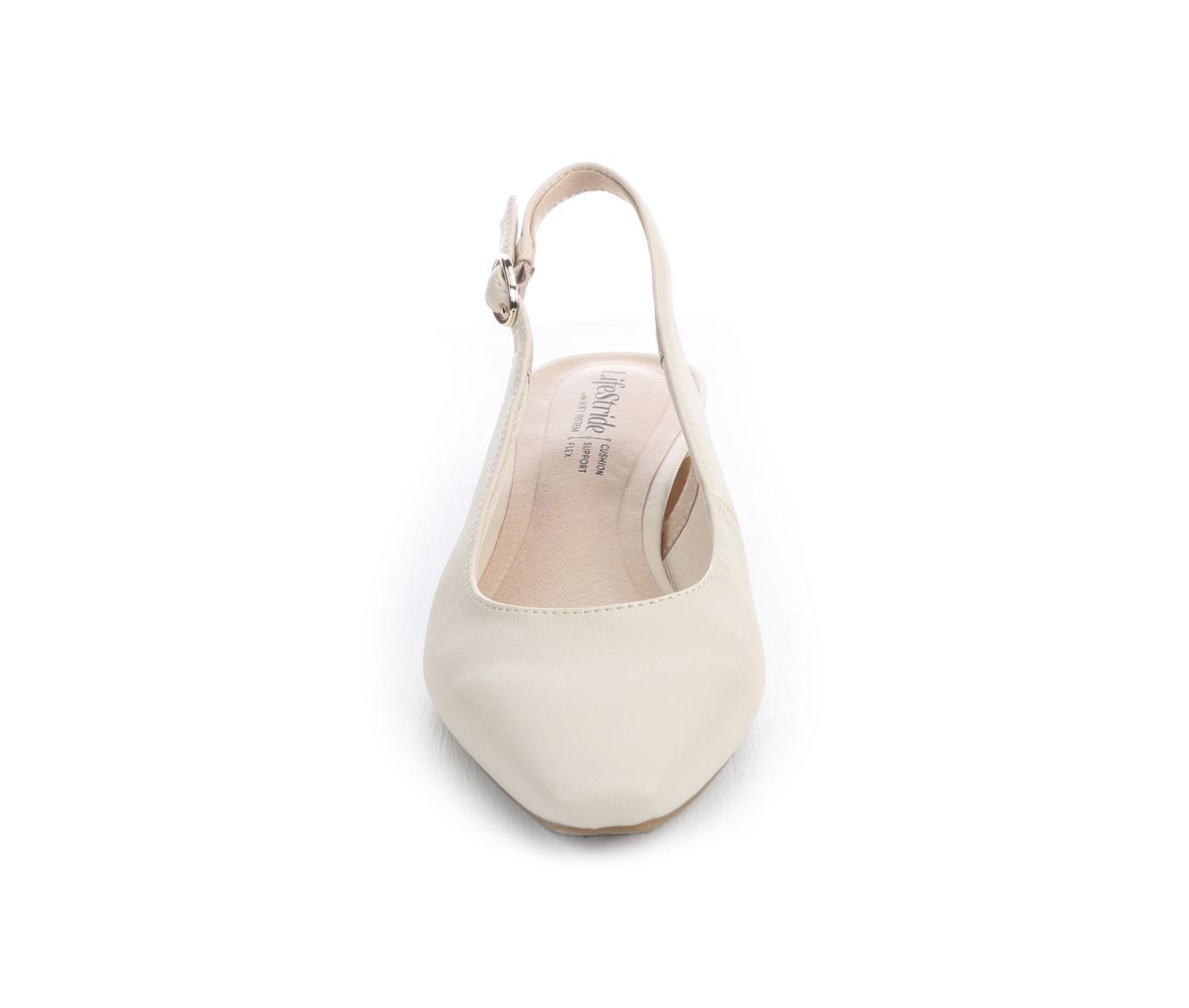 Women's LifeStride Lorena Pumps Product Image