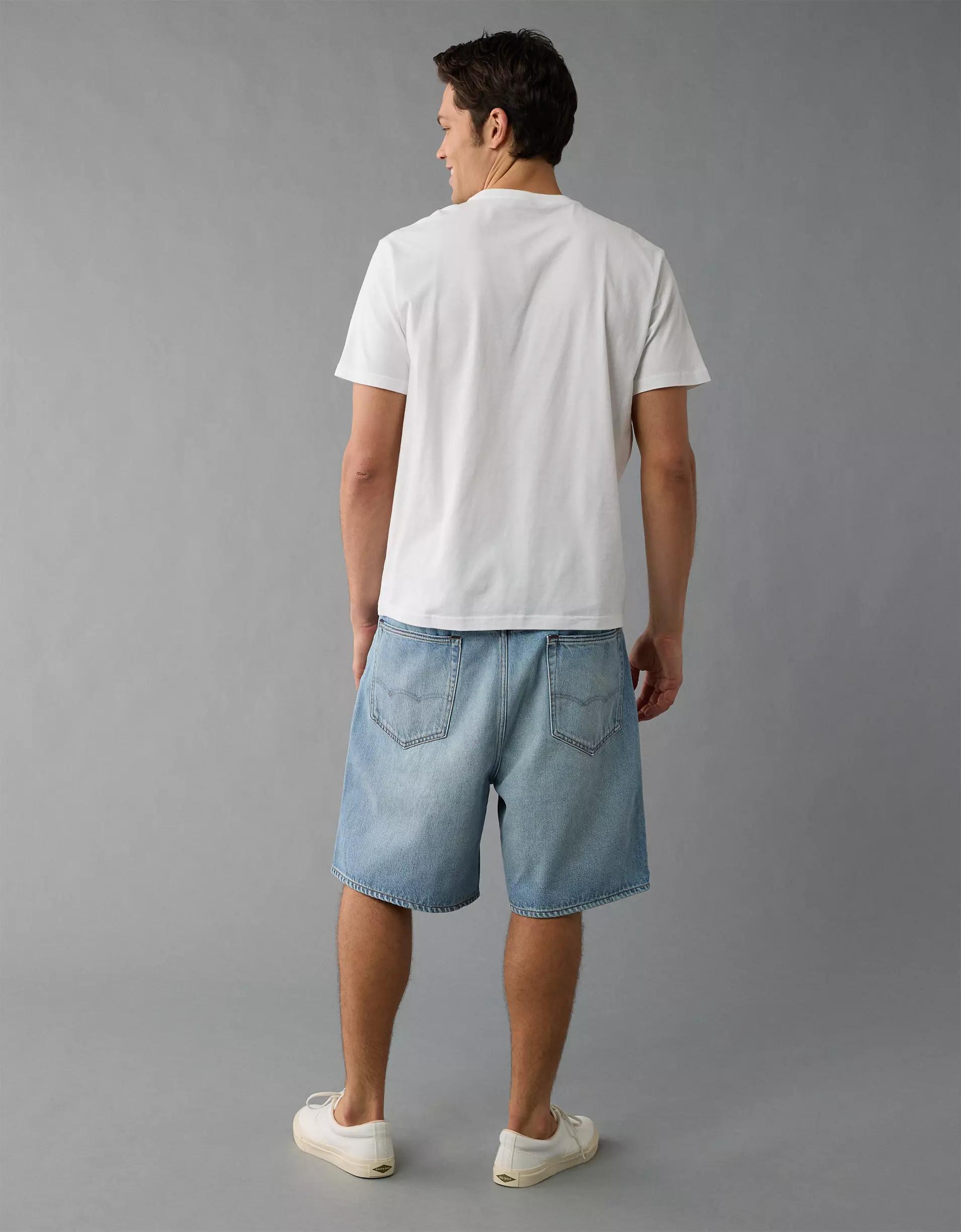 AE Logo Graphic T-Shirt Product Image