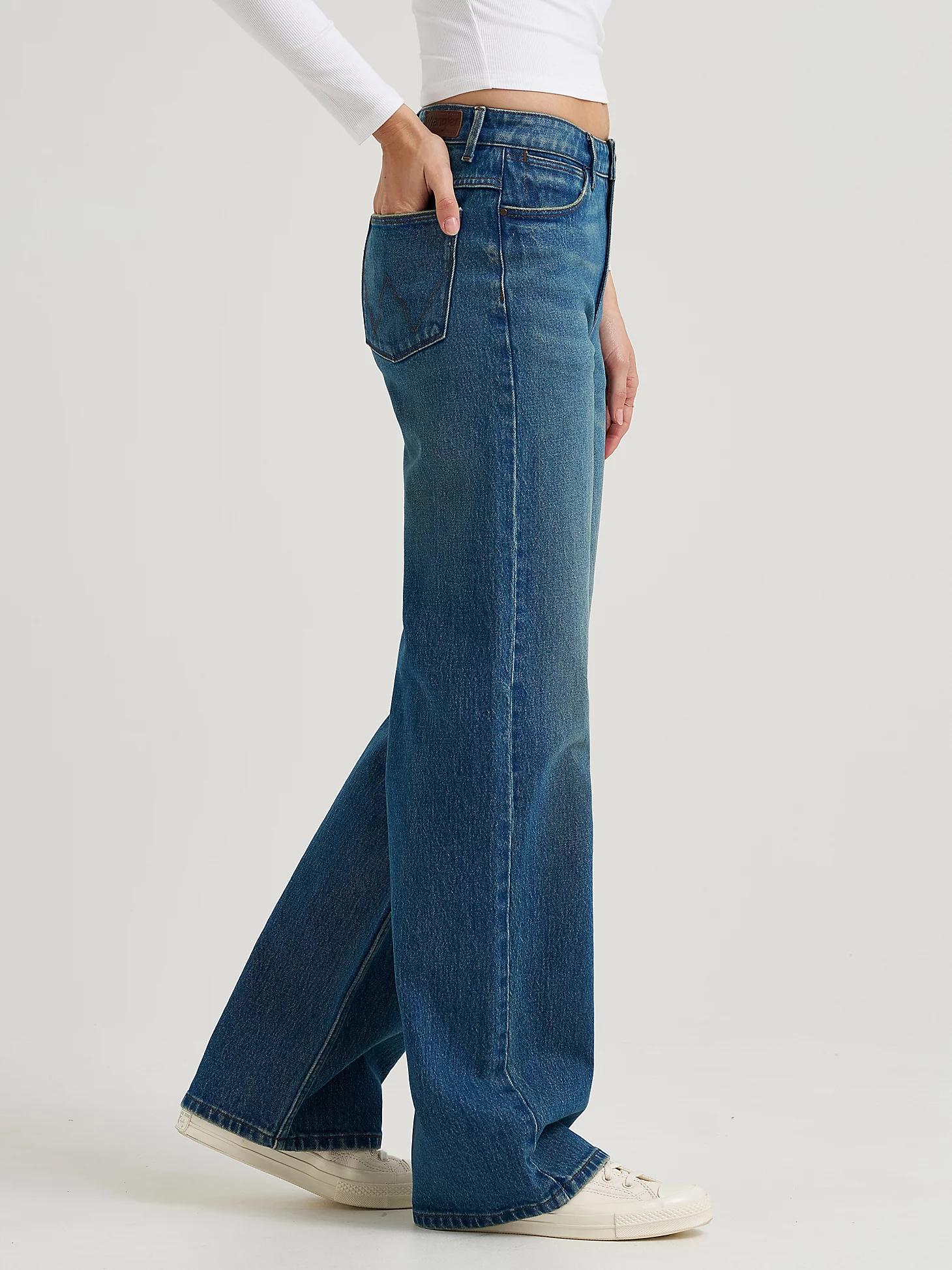 Women's Loose Straight Jean | Women's JEANS | Wrangler® Product Image
