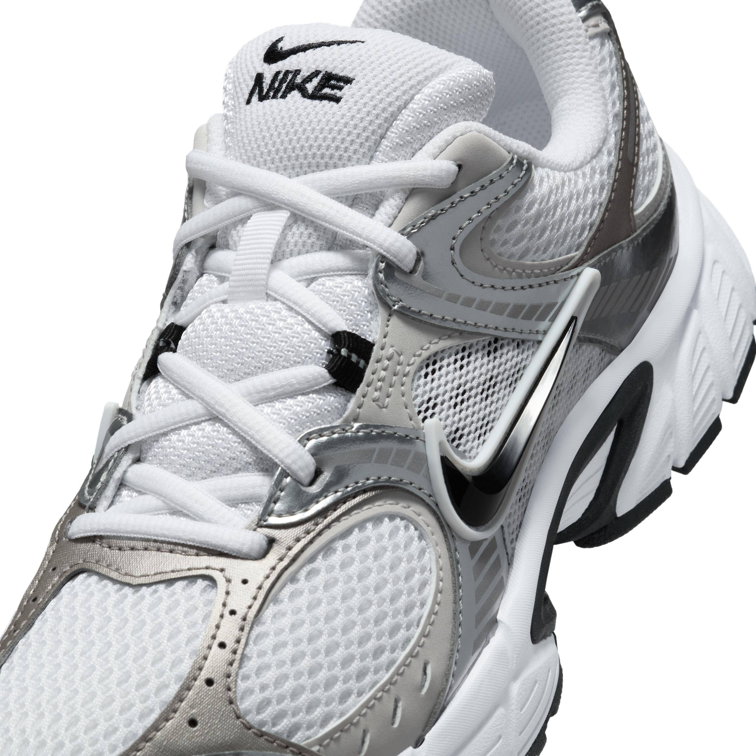 Nike Womens V5 RNR Shoes with Reflective Accents | HQ7901-107 Product Image