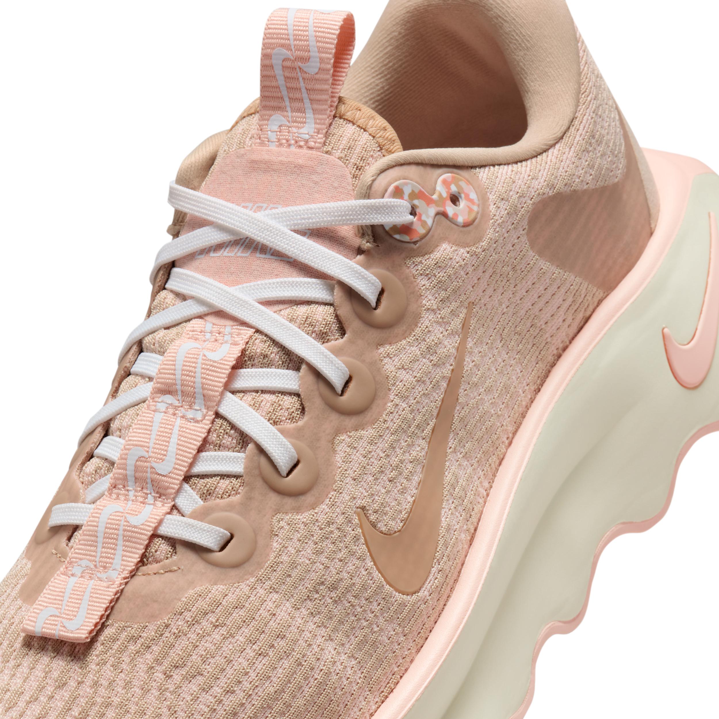 Nike Women's Motiva Walking Shoes Product Image