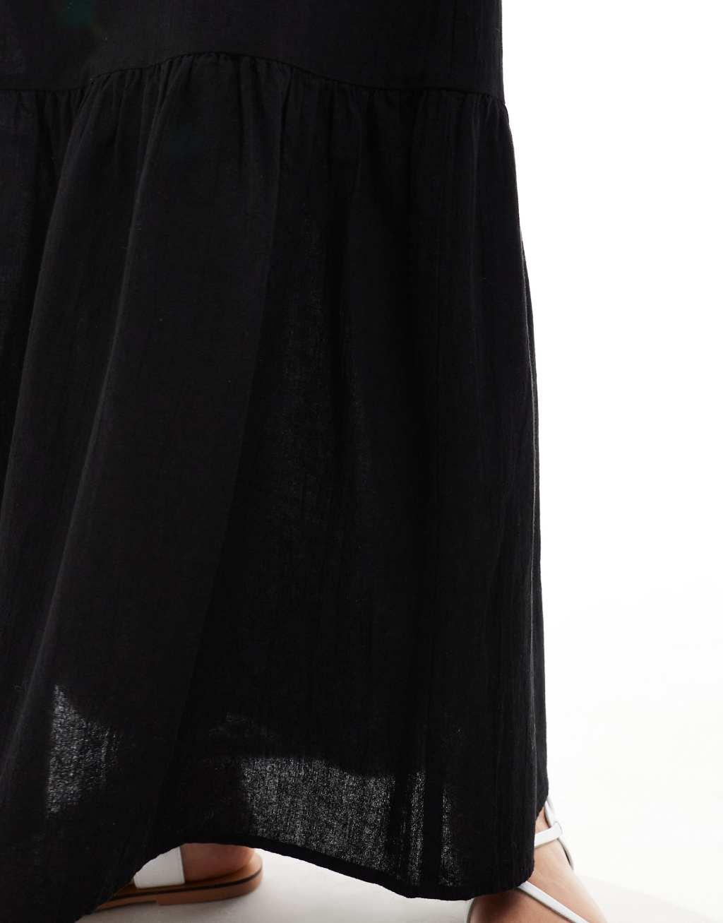 Vero Moda Tall boho maxi skirt in black Product Image