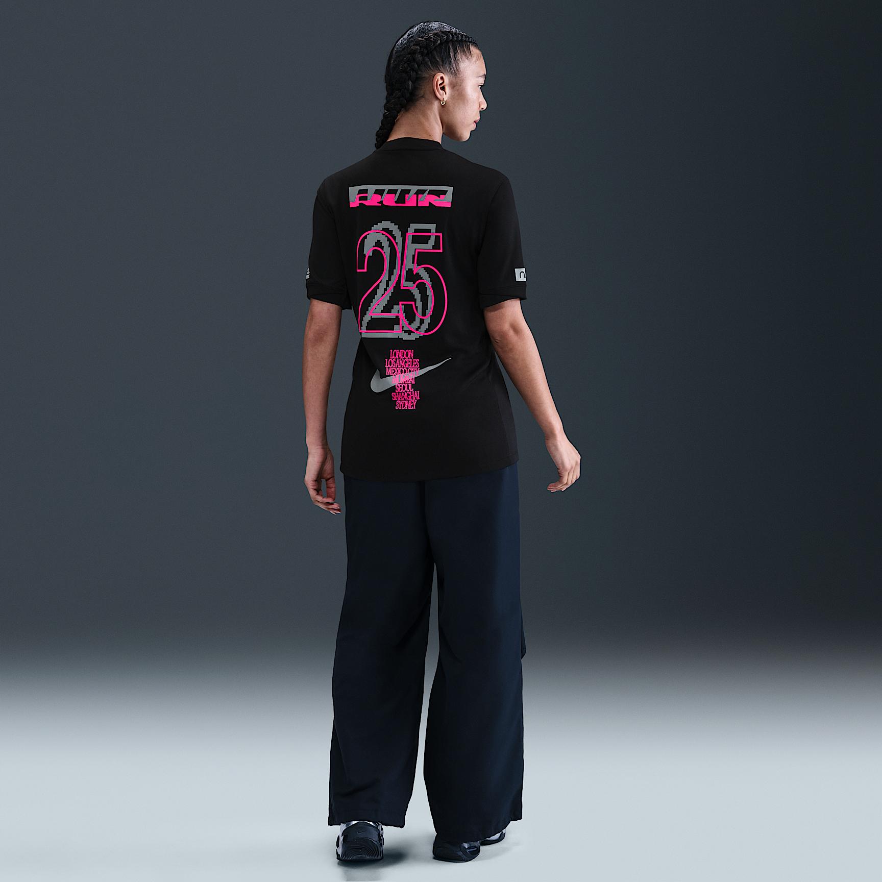 Nike After Dark Tour Women's Dri-FIT Graphic Running Jersey Product Image