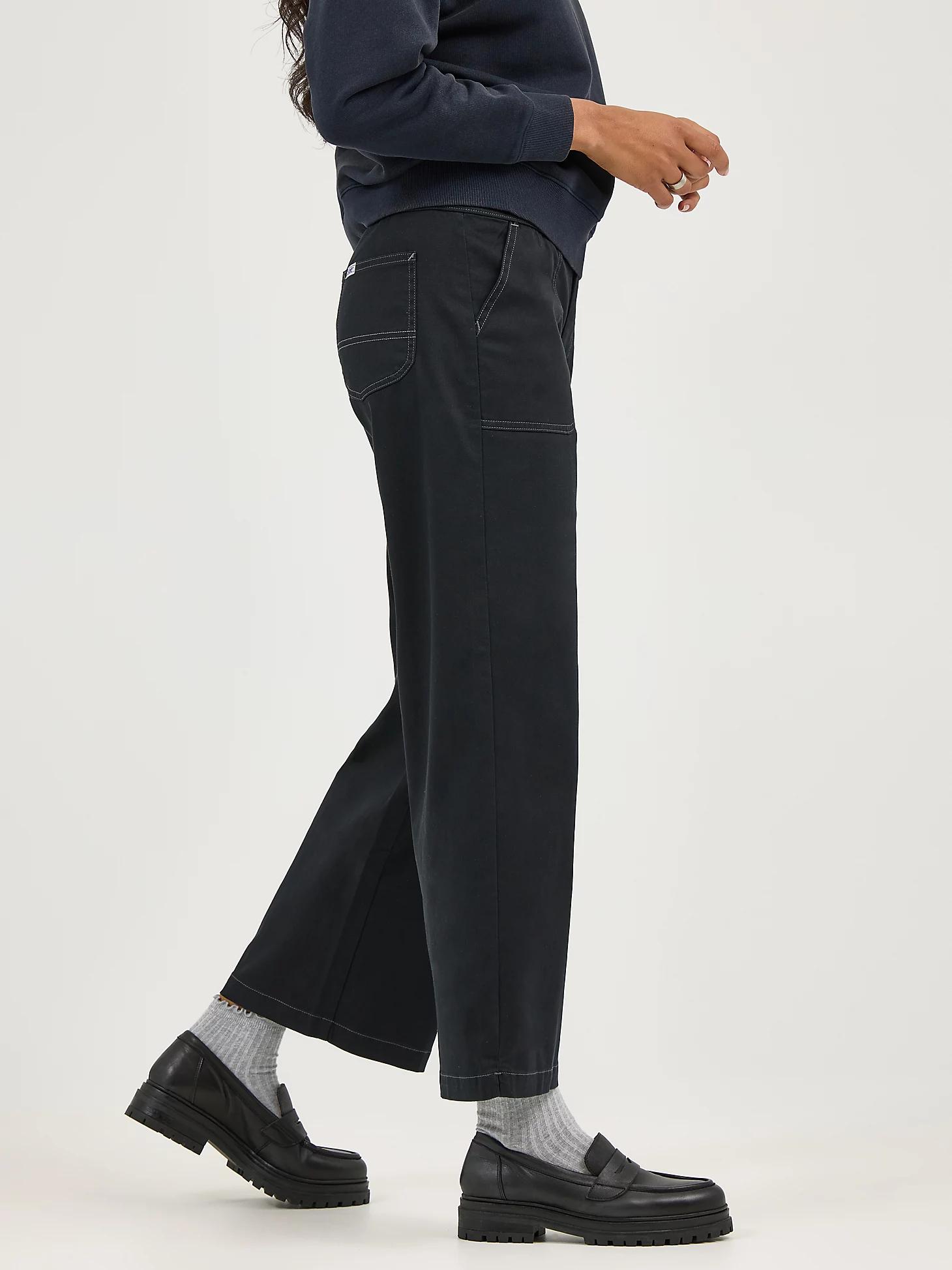 Women's Ultra Lux Comfort Wide Leg Utility Crop Pant | Women's Capris & Crops | Lee® Product Image