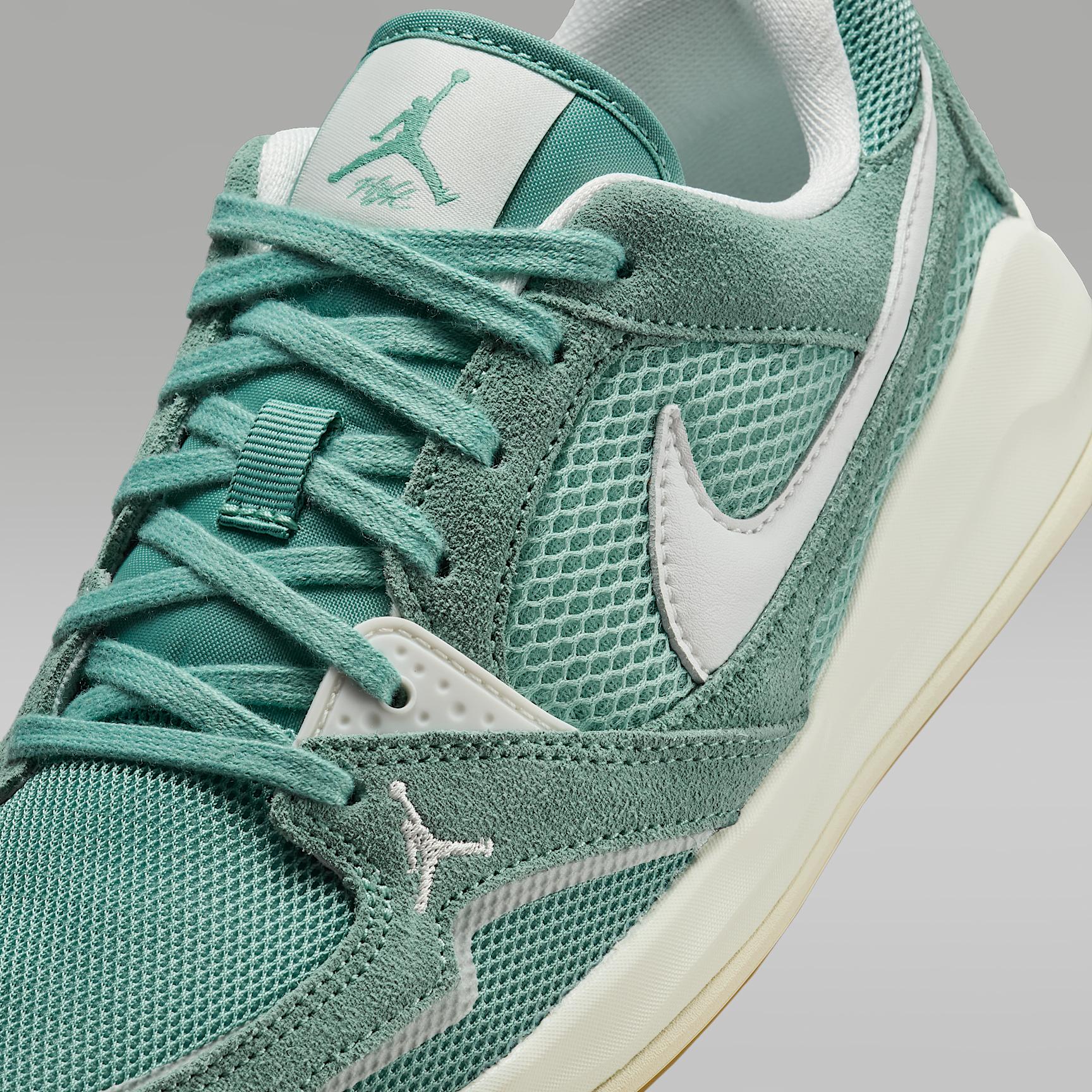 Womens Jordan CMFT Era Shoes | HJ6778-002 Product Image