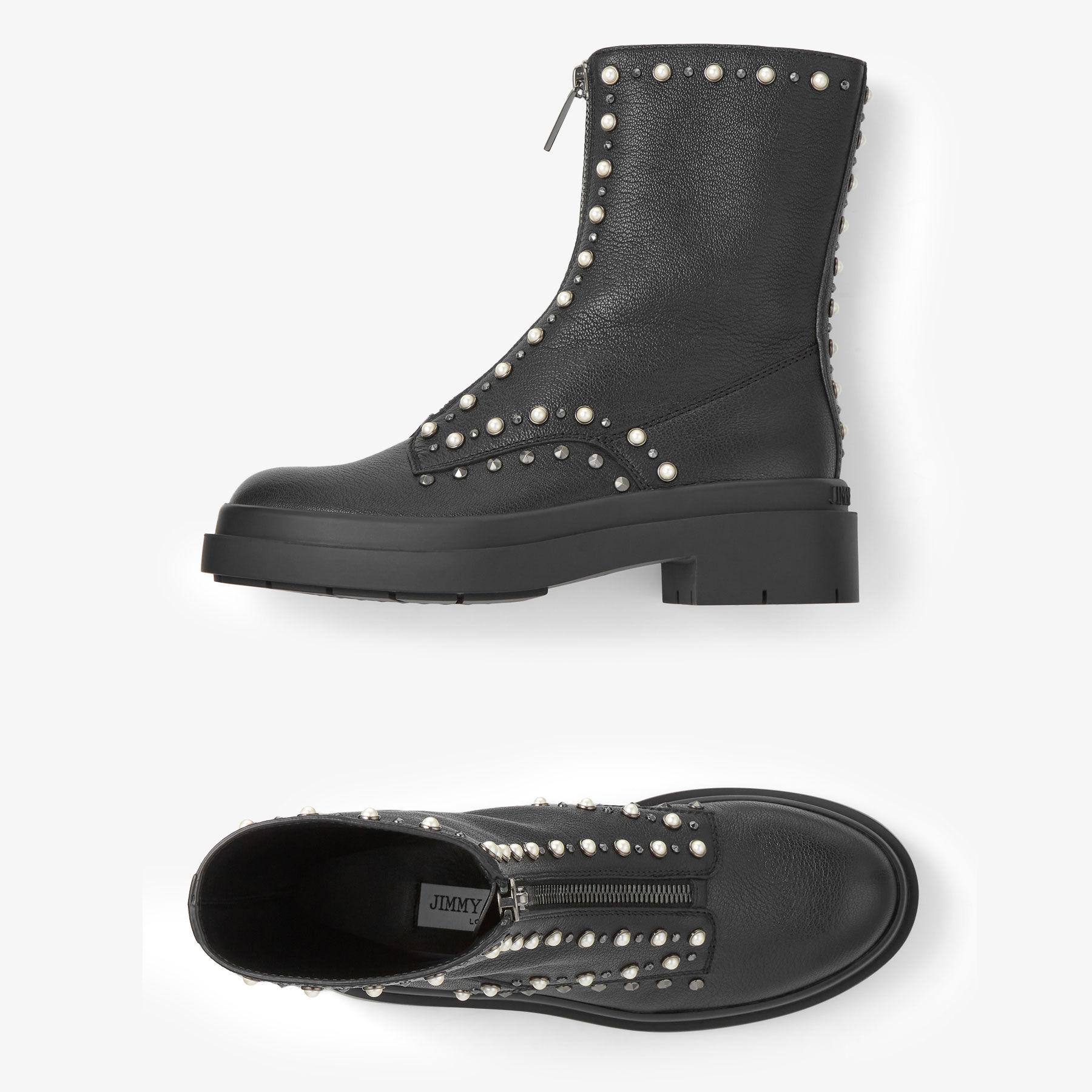 Nola Flat Product Image