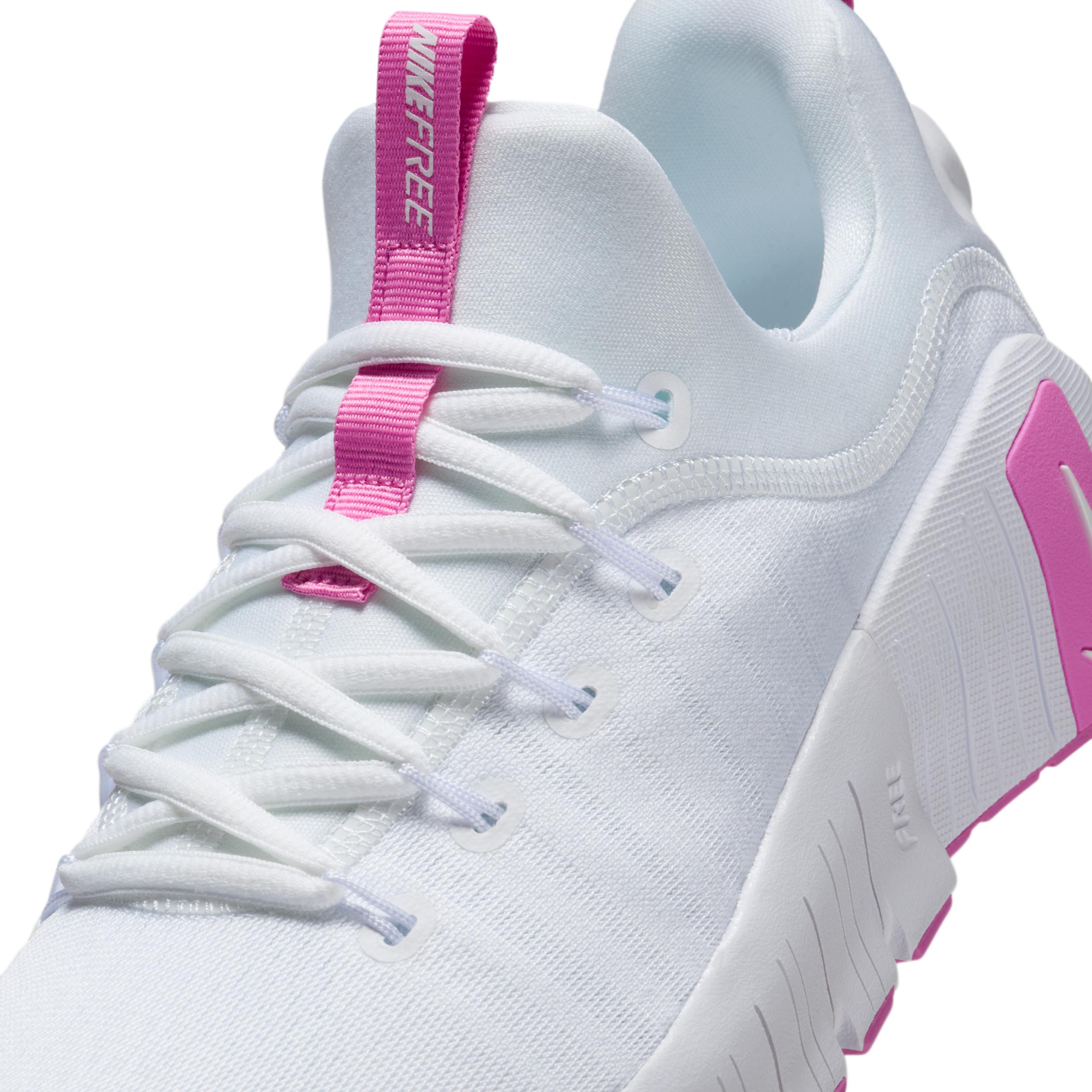 Nike Womens Free Metcon 6 Workout Shoes | FJ7126-109 Product Image