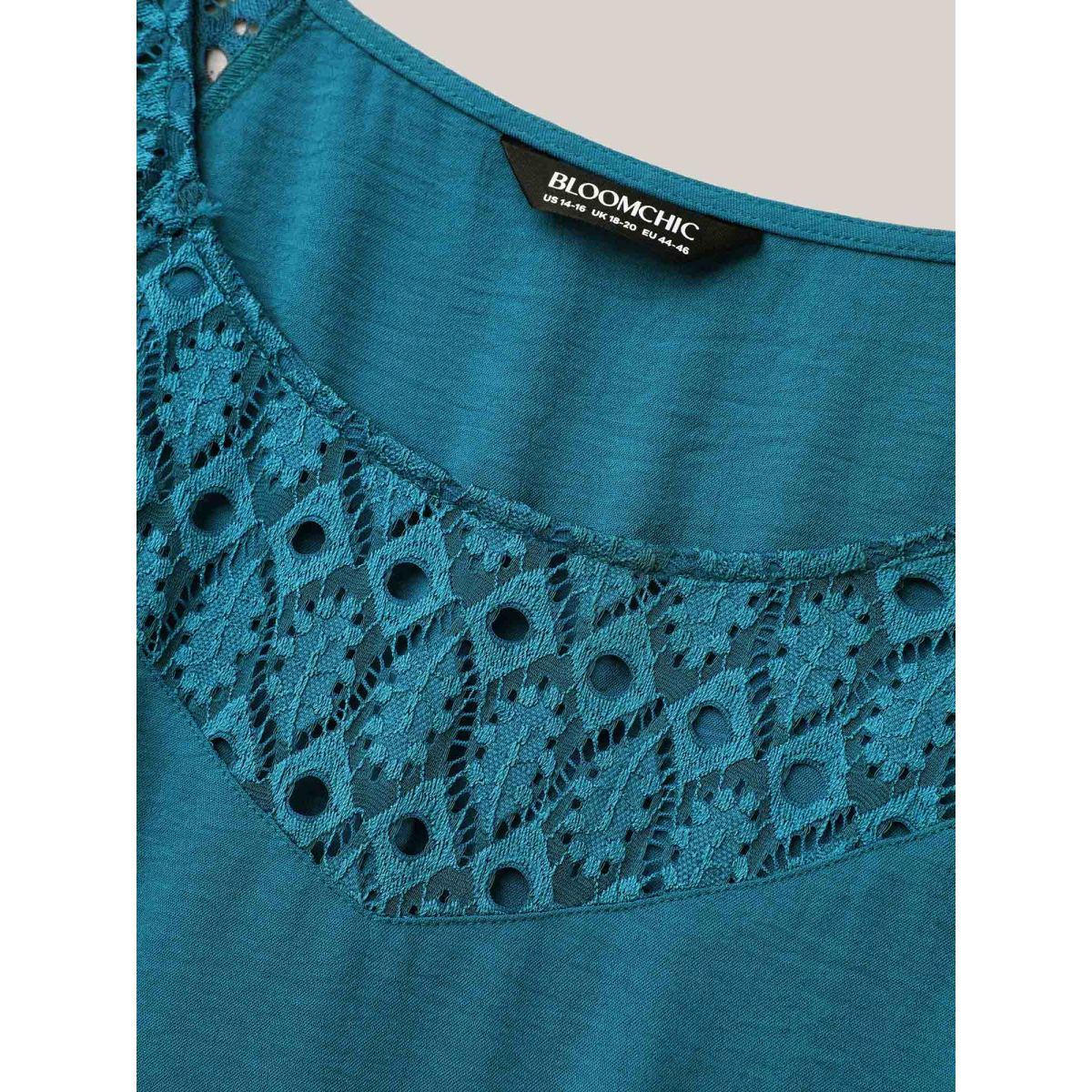 Plus Size Lace Cut-Out Raglan Sleeve Pockets Midi Dress Aegean Women Timeless Woven ribbon&lace trim Round Neck Short sleeve Curvy BloomChic 18-20/2X Product Image