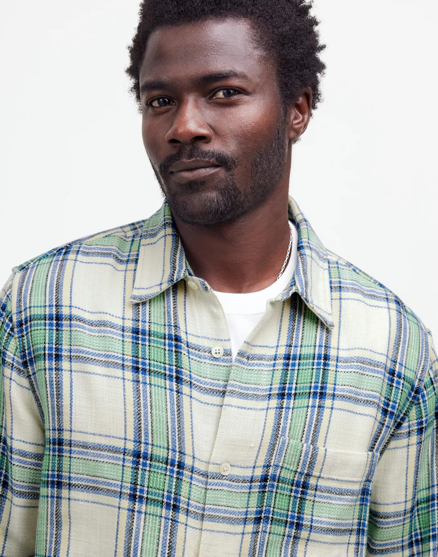 Easy Long-Sleeve Shirt in Slub Twill Product Image