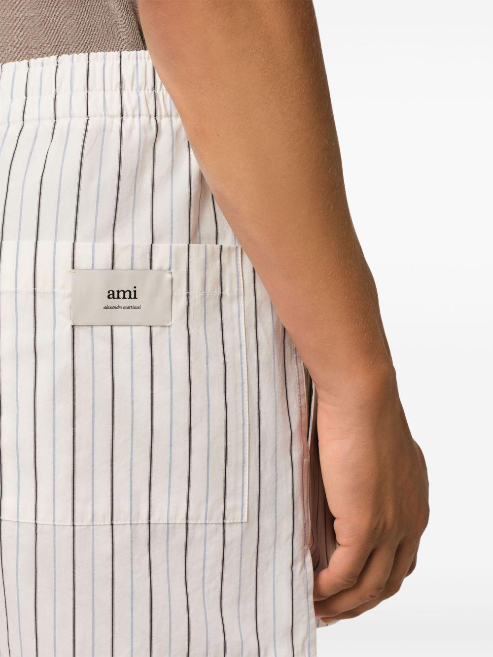 elasticated shorts Product Image