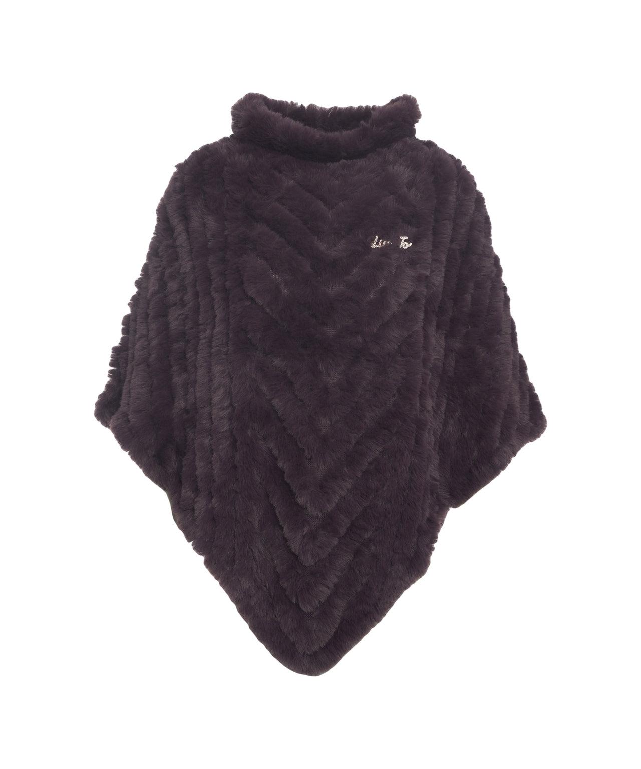 Faux fur cape Product Image