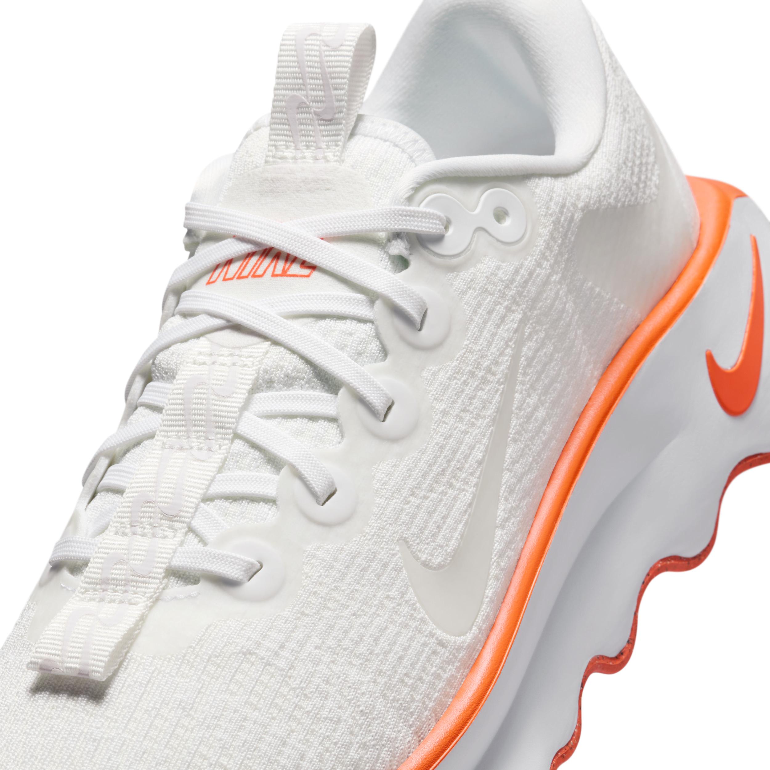 Nike Women's Motiva Walking Shoes Product Image