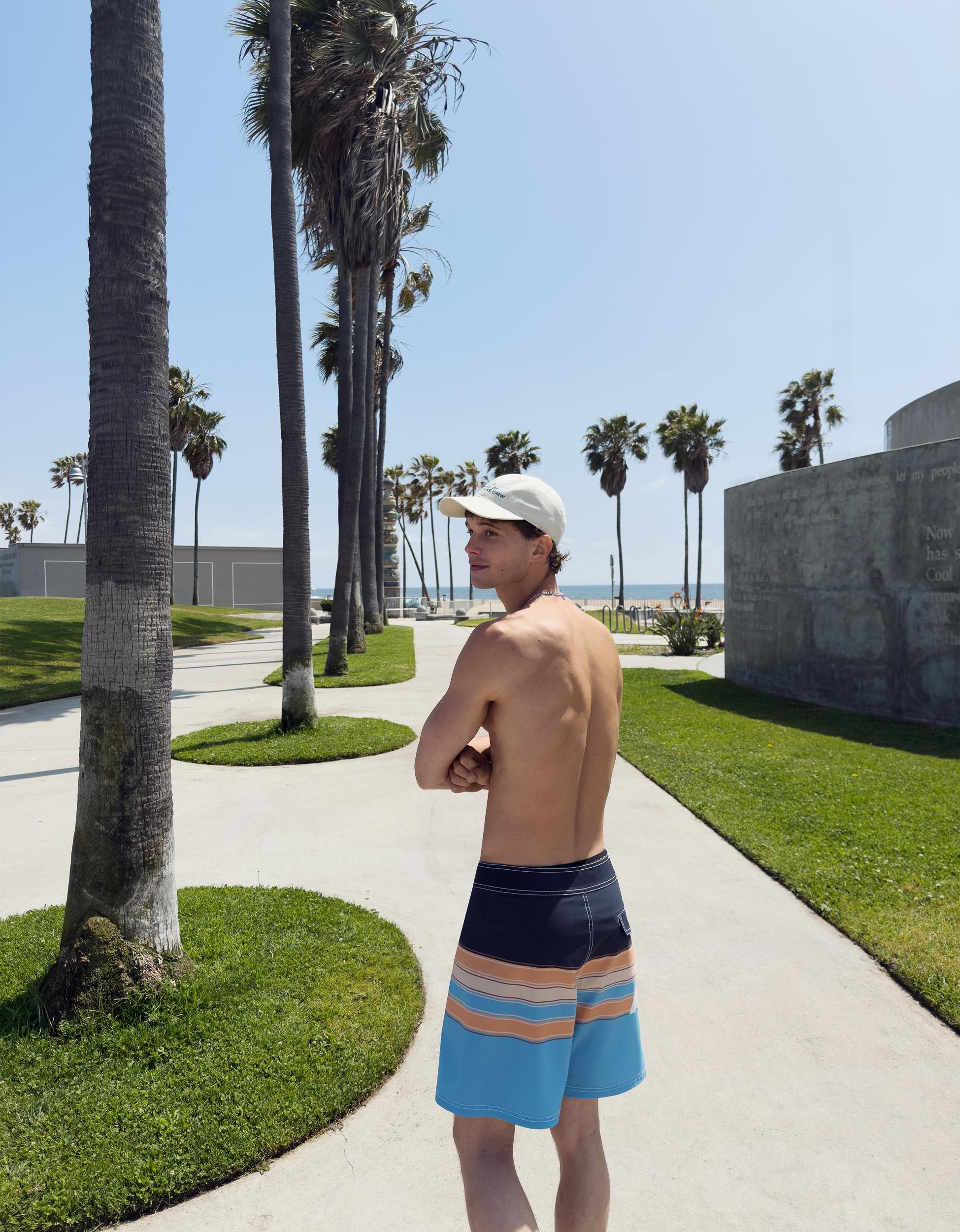 Long printed board shorts Product Image