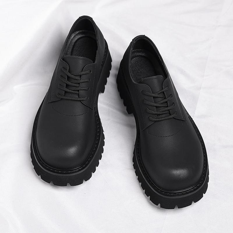 Plain Lace-Up Derby Shoes Product Image
