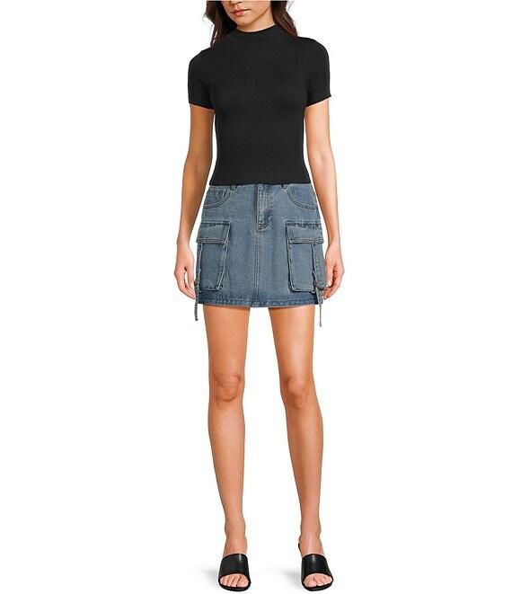 C&V Chelsea & Violet Mock Neck Seamless Knit Crop Top Product Image