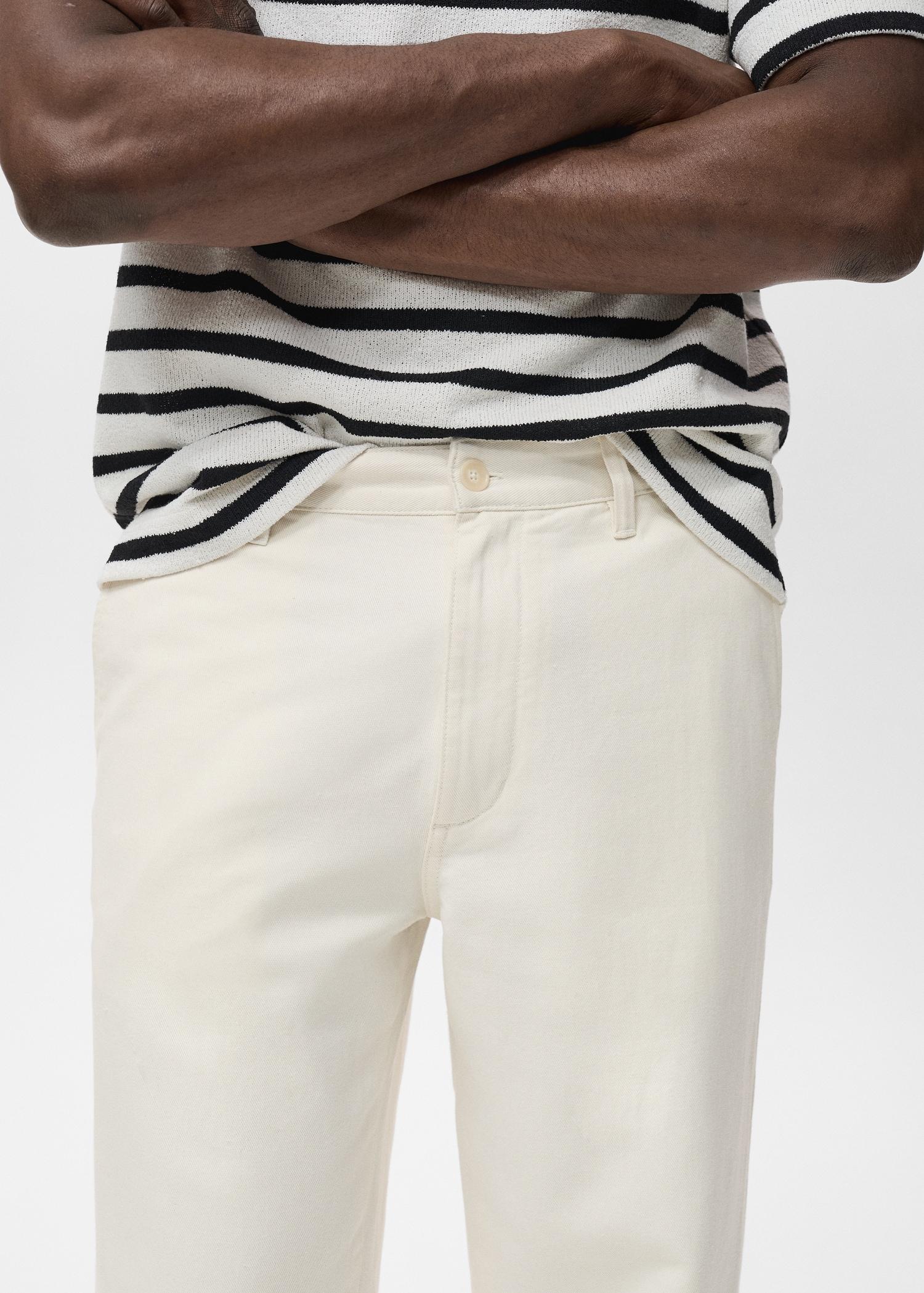 Regular-fit jeans made from a cotton-linen blend - Men | MANGO USA Product Image