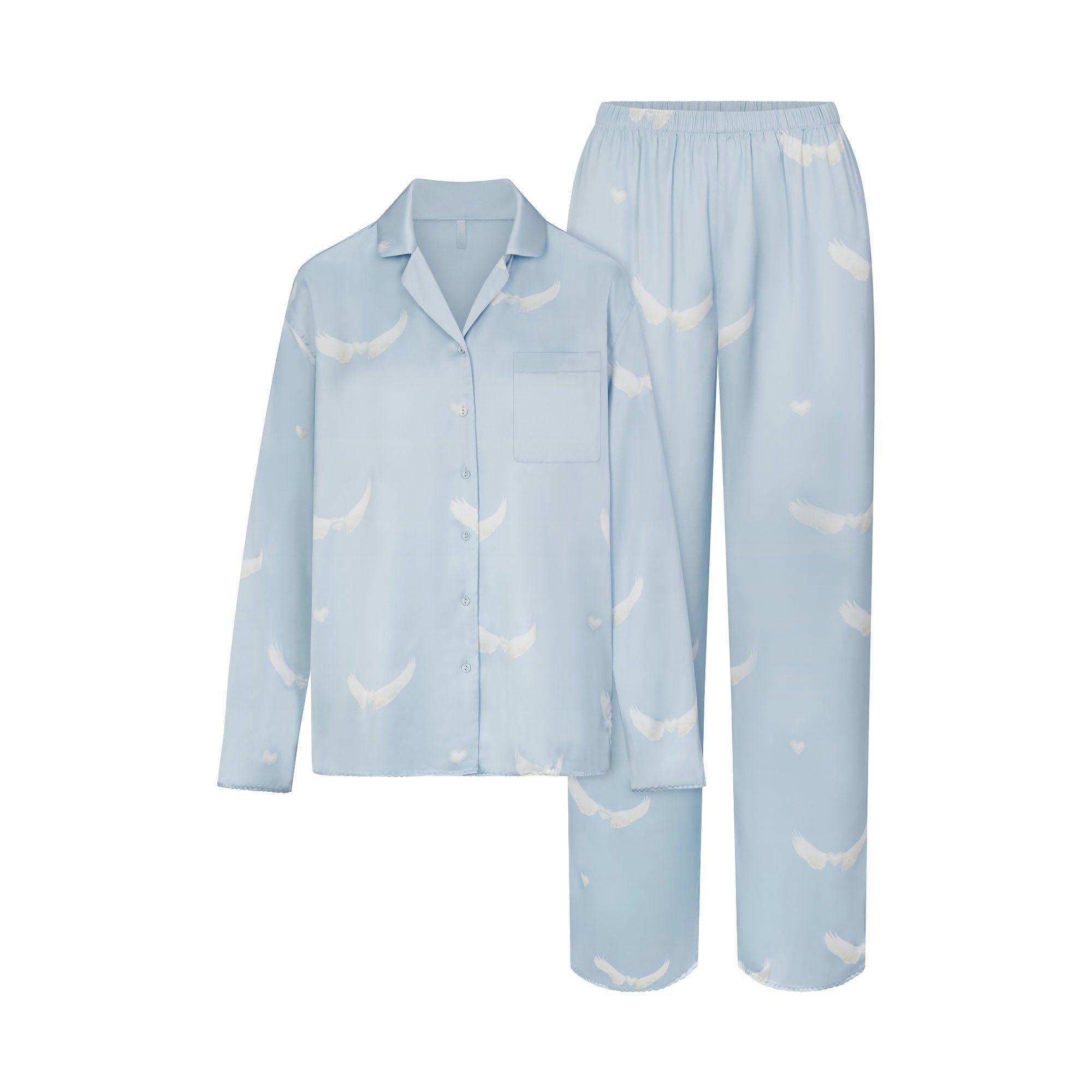 WOVEN SHINE LONG SLEEP SET | AERO WING HEARTS PRINT Product Image