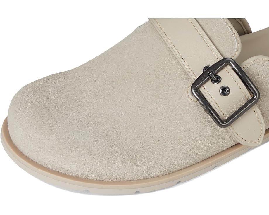 Soho Sneakers Product Image