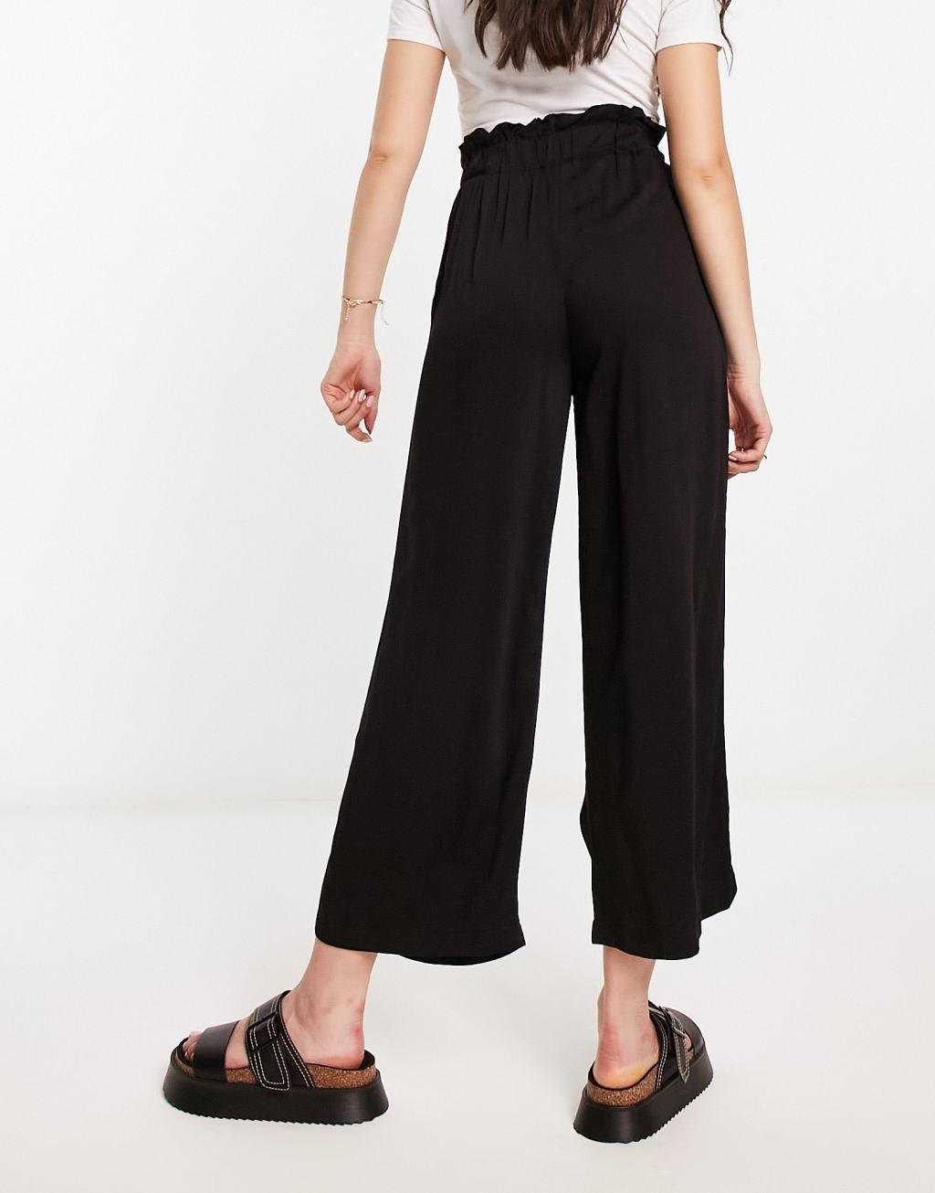 Only ruched waist culottes in black  Product Image