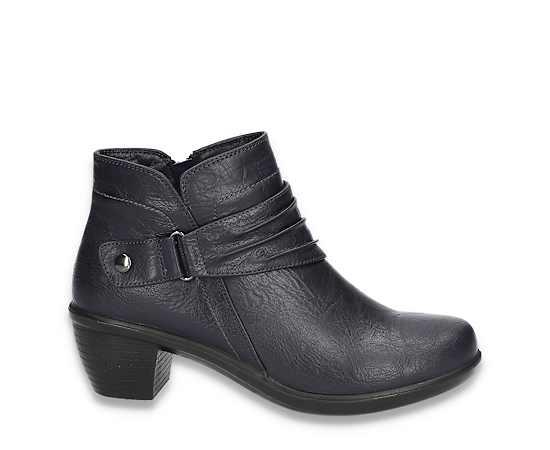 Easy Street Damita Women's Ankle Boots,  Product Image