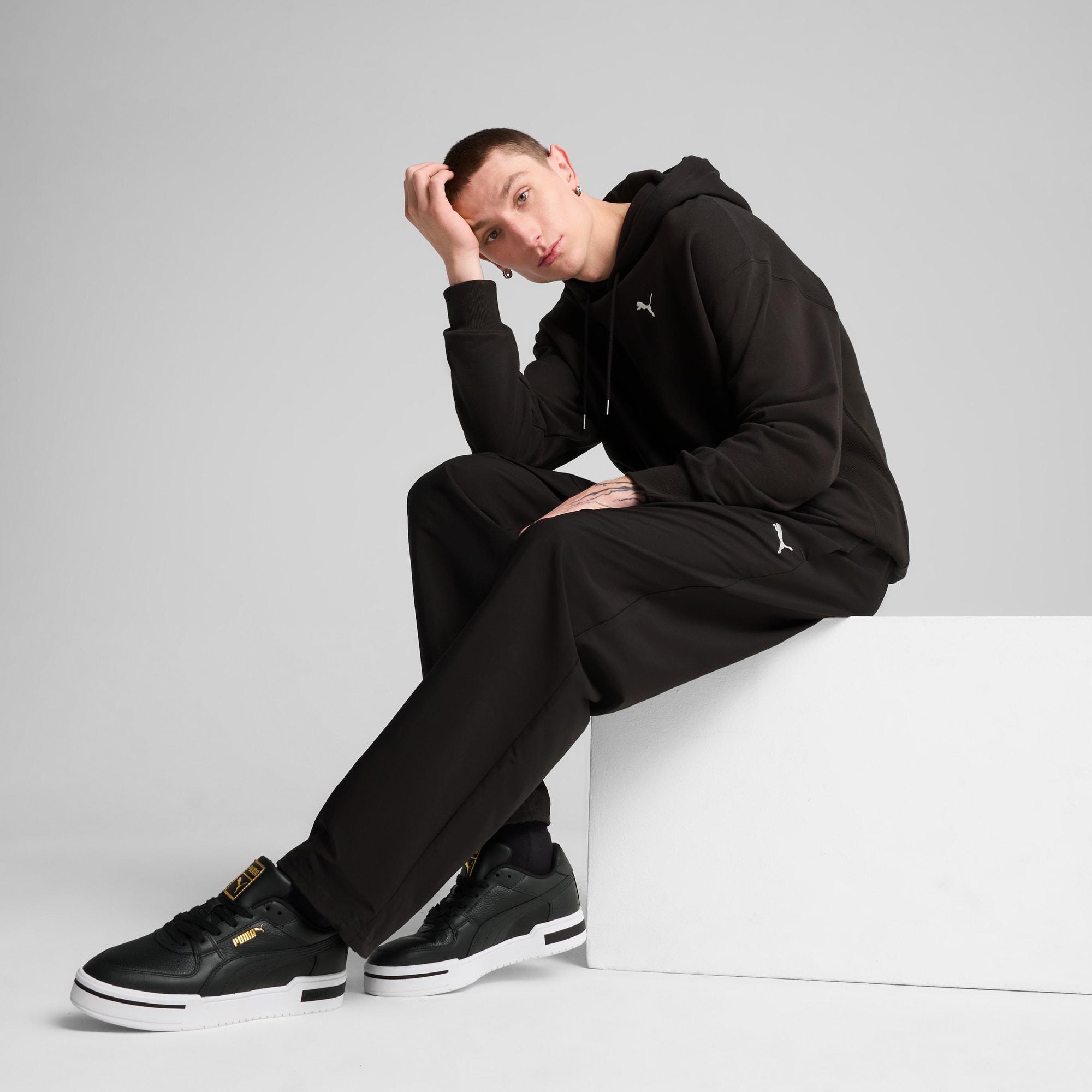 WARDROBE ESSENTIALS Men's Relaxed Hoodie Product Image