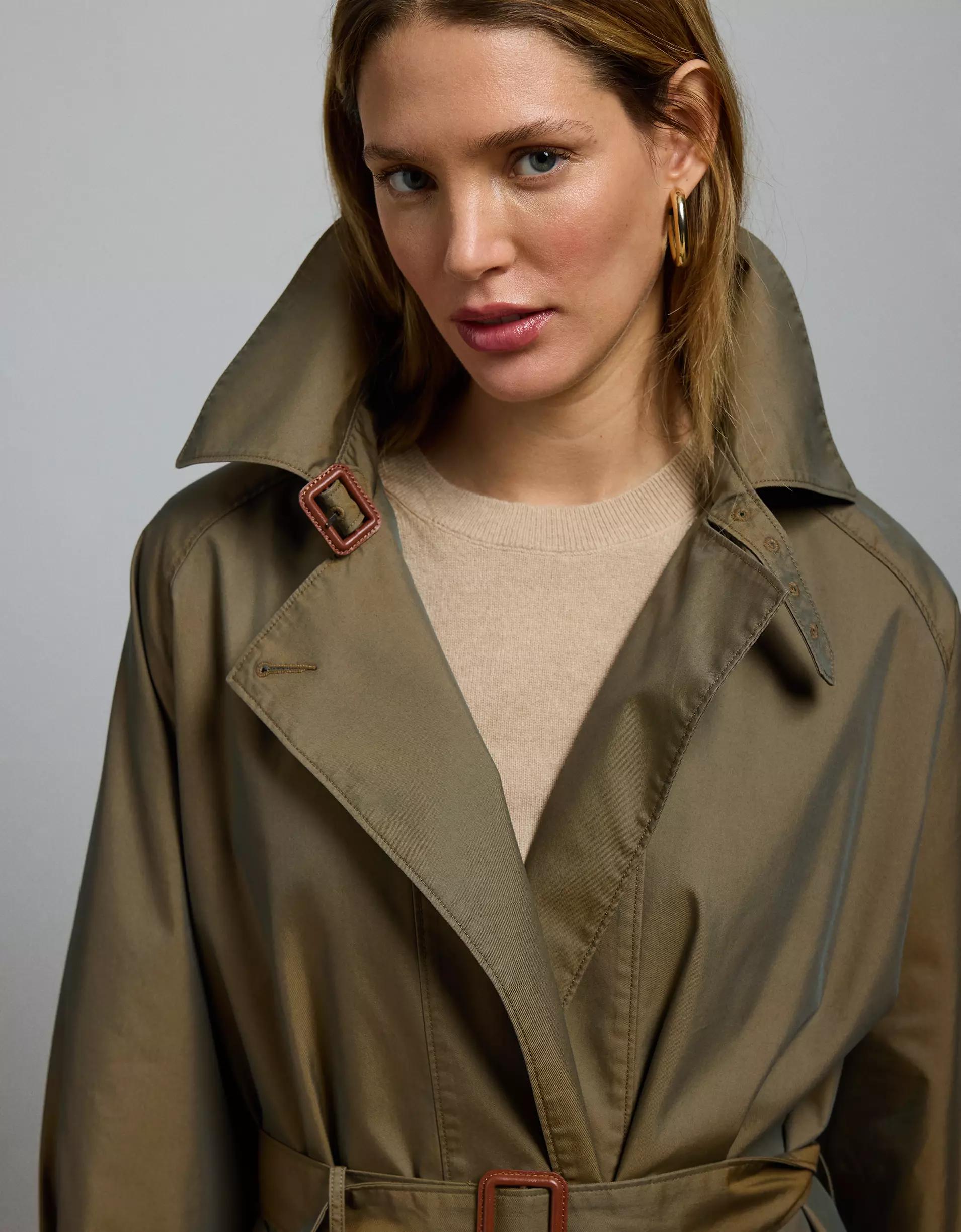 AE77 Premium Trench Coat Product Image