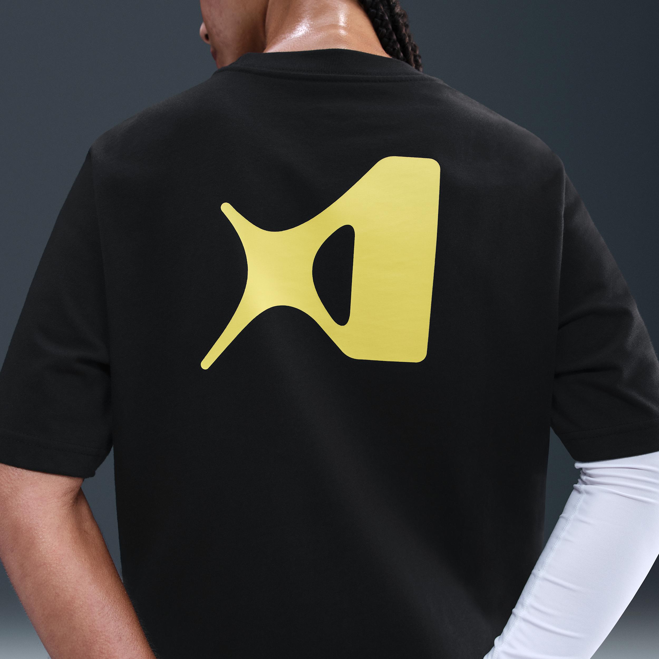 Nike Womens Aja Wilson Loose Short-Sleeve T-Shirt | HQ1696-011 Product Image