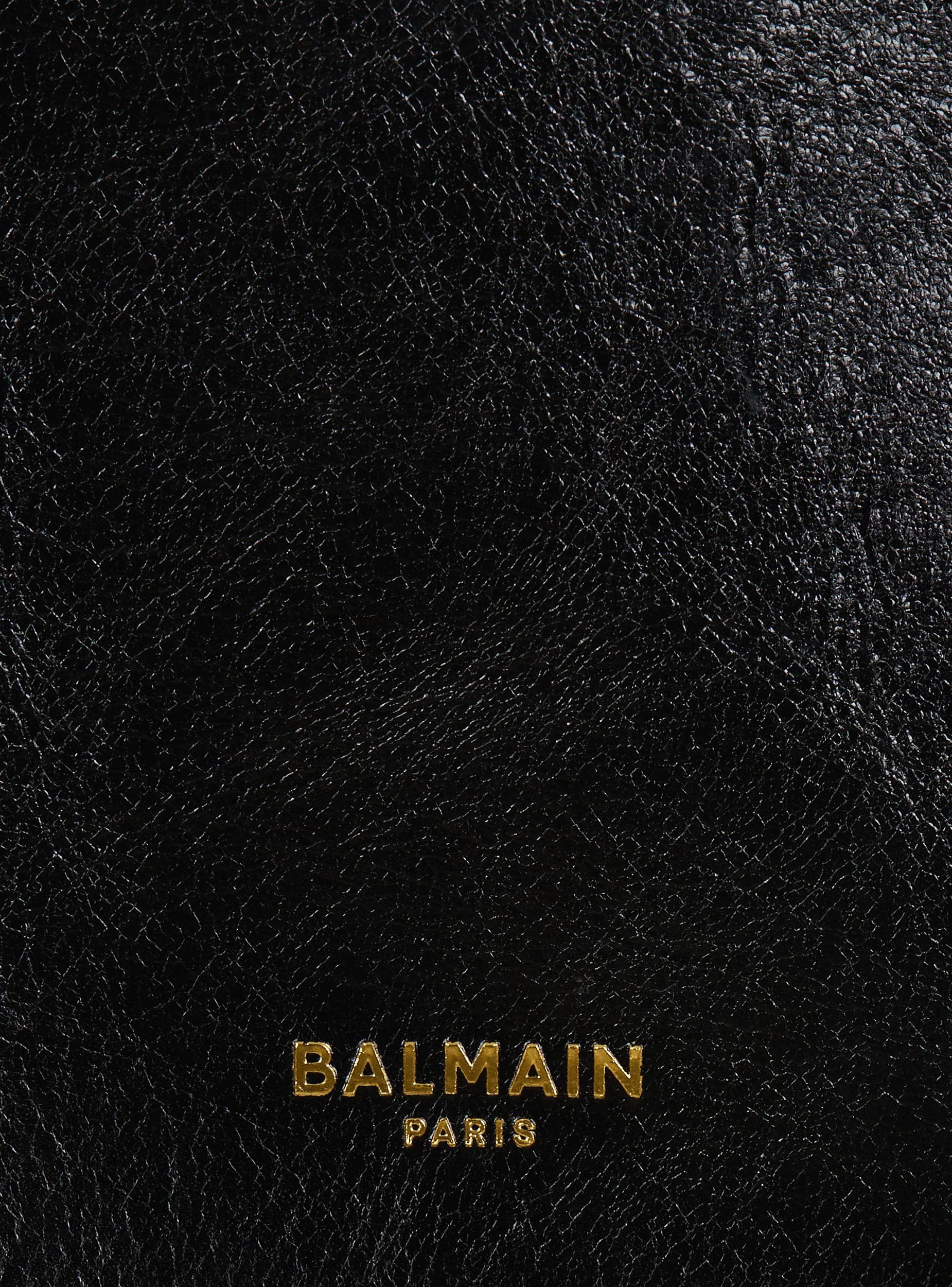 Shuffle Medium bag in leather Product Image