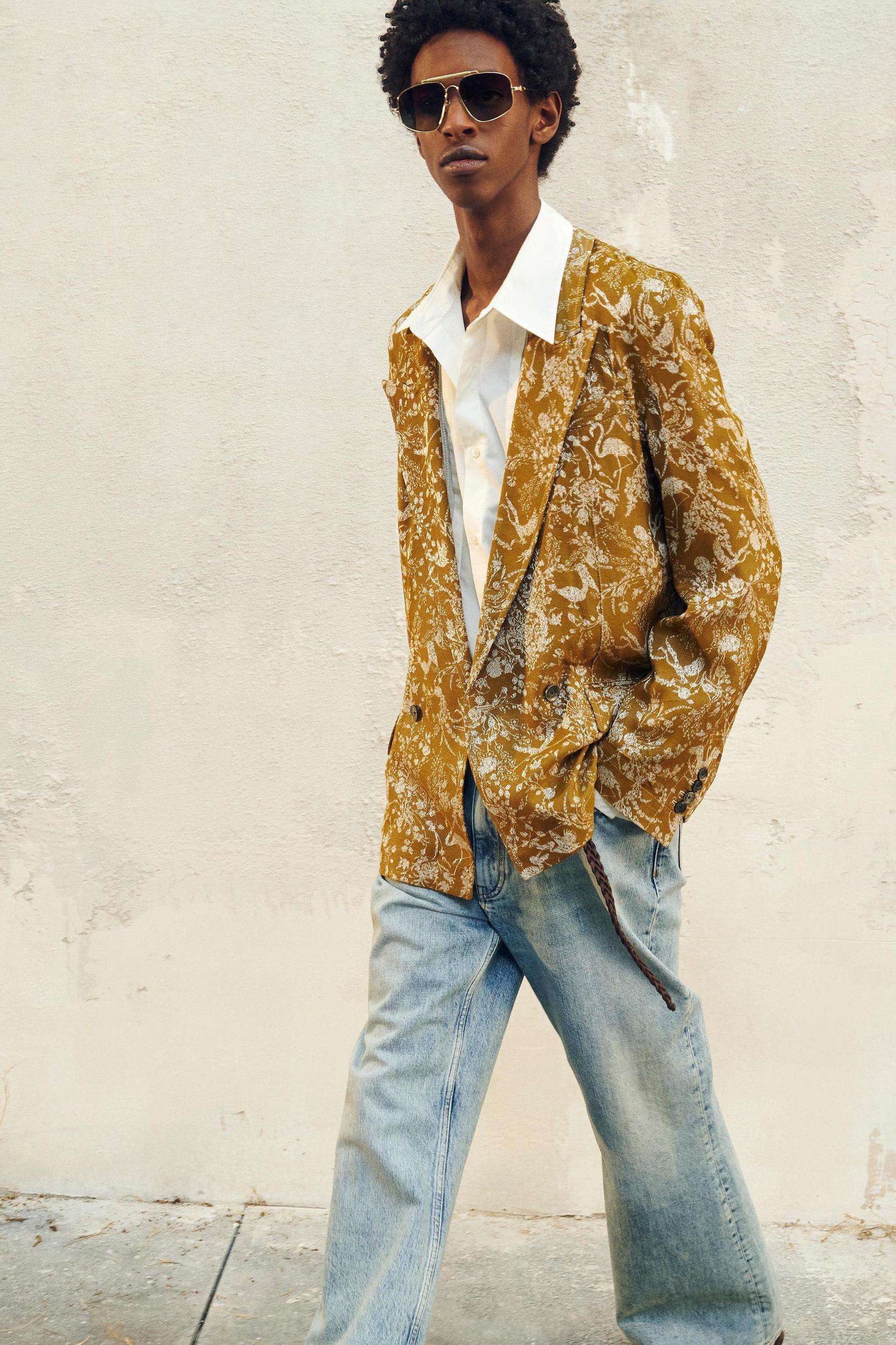 LIMITED EDITION FLOWY JACQUARD BLAZER Product Image