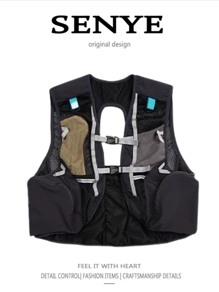 V-Neck Panel Mesh Crop Buckle Cargo Vest Product Image