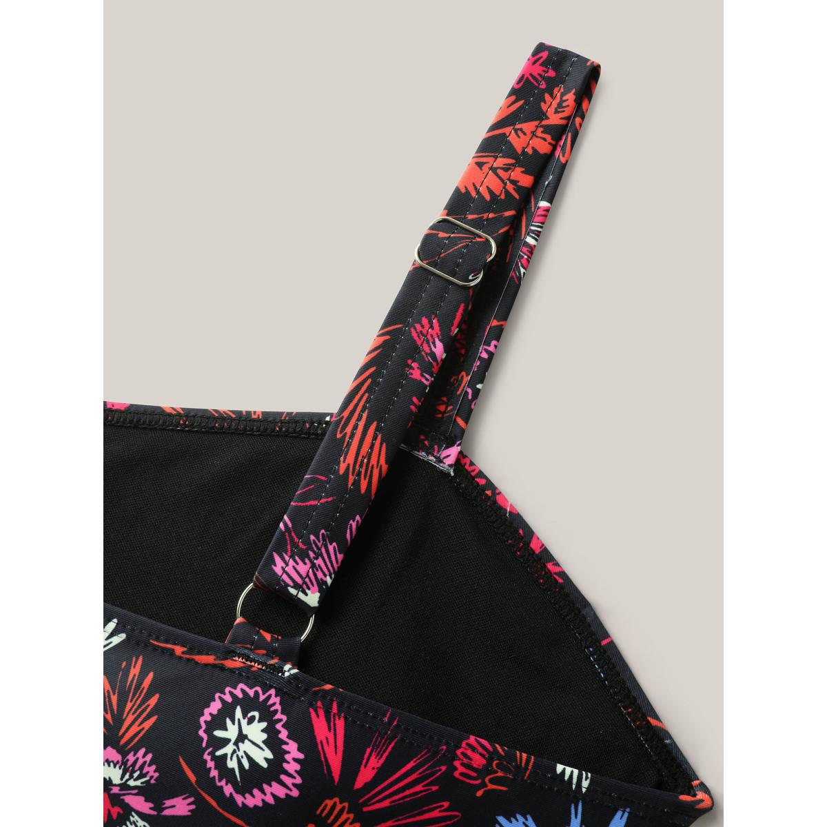 Plus Size Floral Print Twist Front Swim Top Women's Swimwear Black Resort Twist High stretch Skinny Heart neckline Curve Swim Tops BloomChic 28/5X Product Image