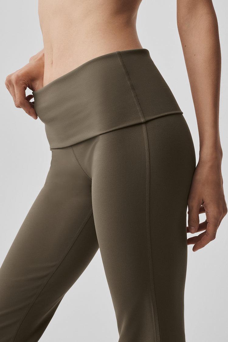 3" ALO Softsculpt High-Waist Precision Short - Olive Tree Product Image