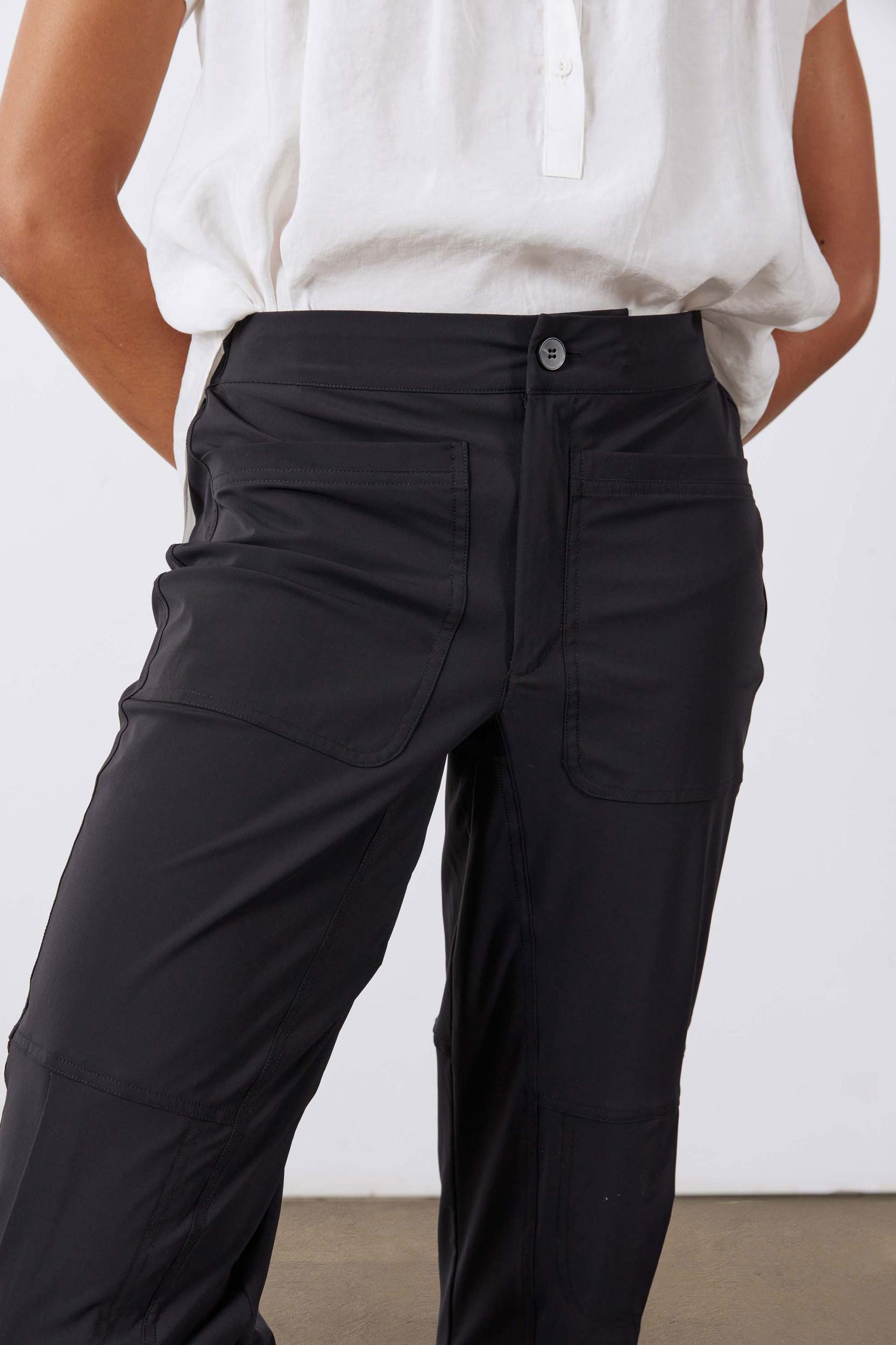 The Petite Everlasting Slim Pants Product Image