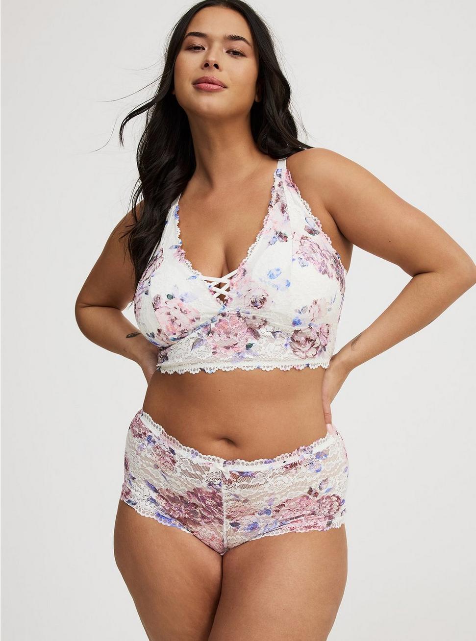 Lightly Lined Lace Bralette Product Image