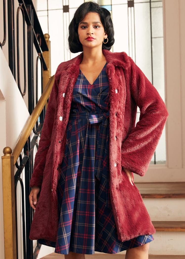 Retro Glam Swing Fur Coat Product Image