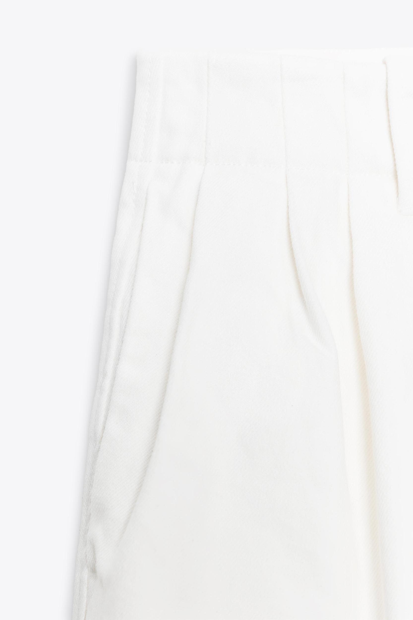 ZW COLLECTION PLEATED BERMUDA SHORTS Product Image