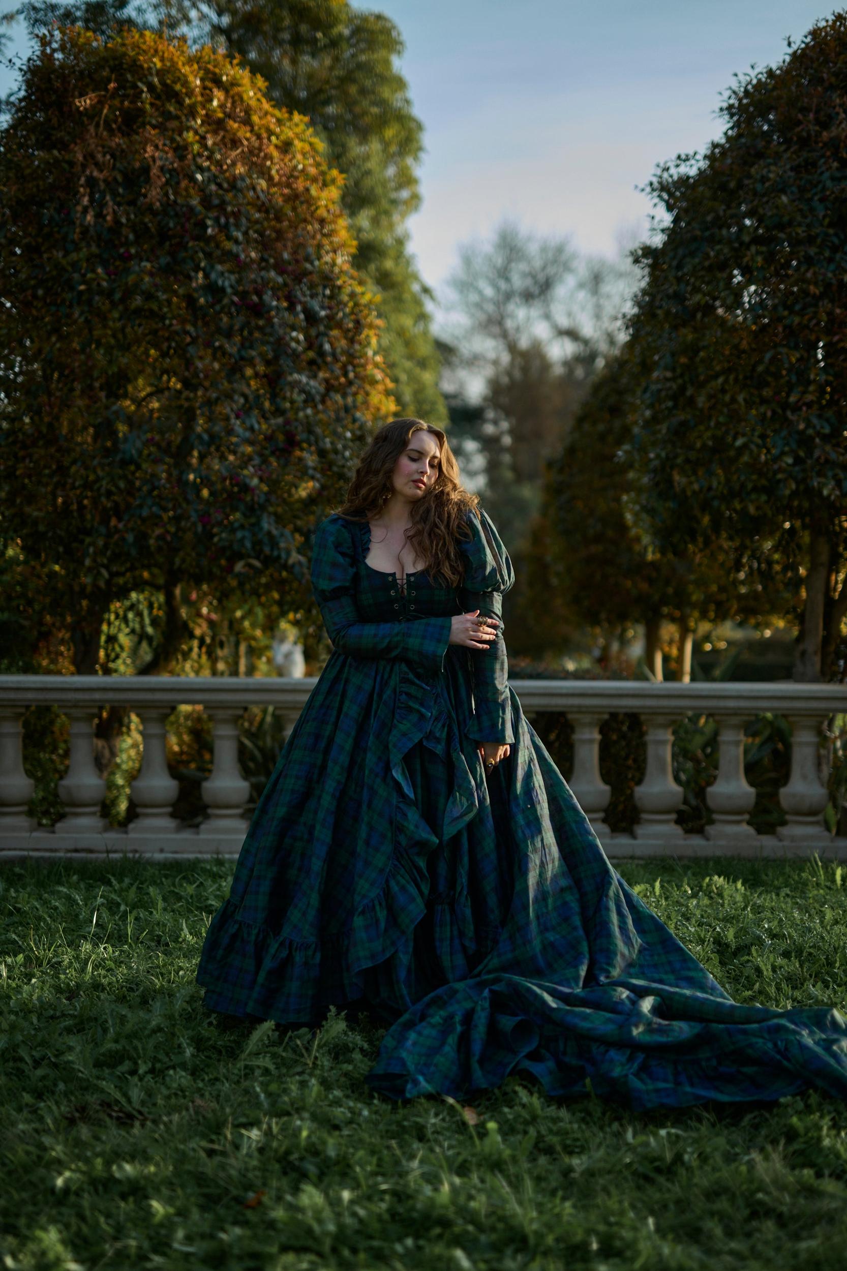 The Scotland Plaid Duchess Tournure Product Image