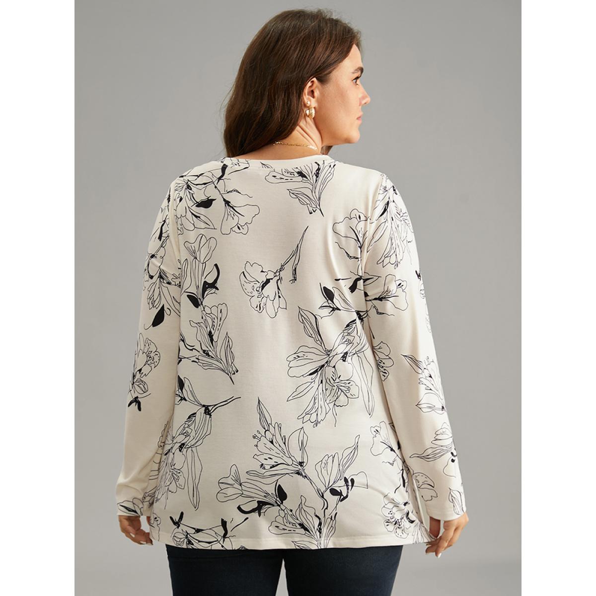 Plus Size Crew Neck Silhouette Floral Print Basic T-shirt White Women Elegant Printed Floral Round Neck Dailywear T-shirts BloomChic 30/6X Product Image