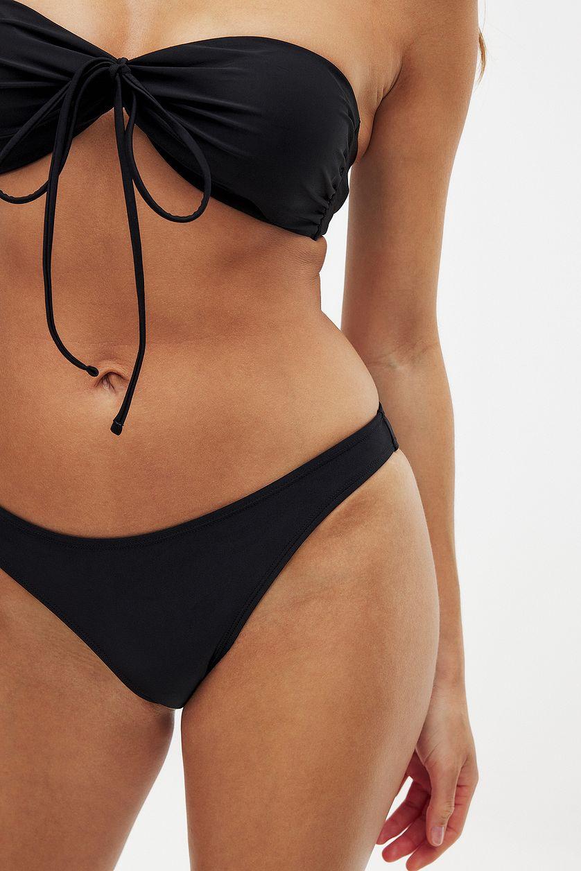 Low Cut Bikini Panty Black Product Image